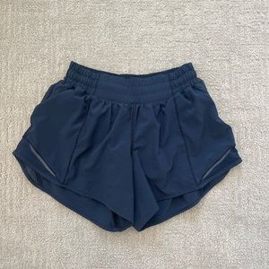 Lululemon hottie hot shorts (size 2)